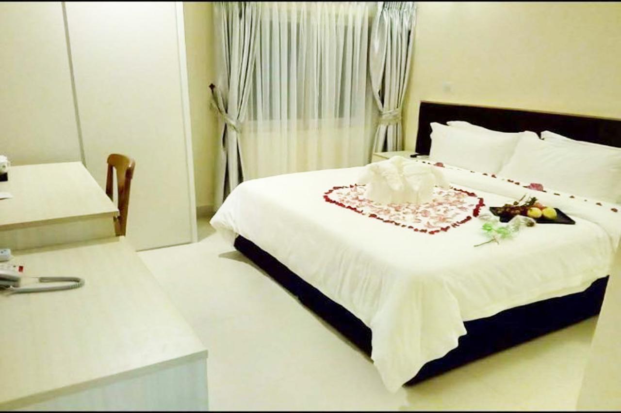 Yazhou Foryou Hotel Phnom Penh Exteriör bild
