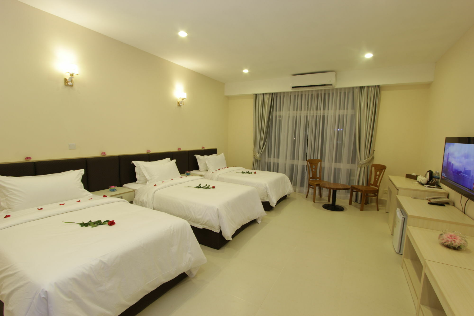 Yazhou Foryou Hotel Phnom Penh Exteriör bild